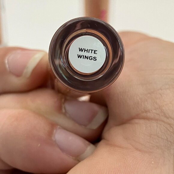 I Heart Revolution Metallic Angel Heart, White Wings Lip-Gloss Pack Of 3 Pcs - Picture 5 of 5